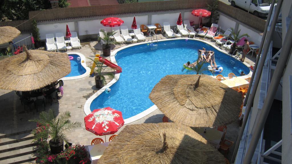 Hotel Alpina Lozenec Exteriér fotografie