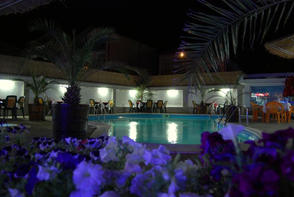 Hotel Alpina Lozenec Exteriér fotografie
